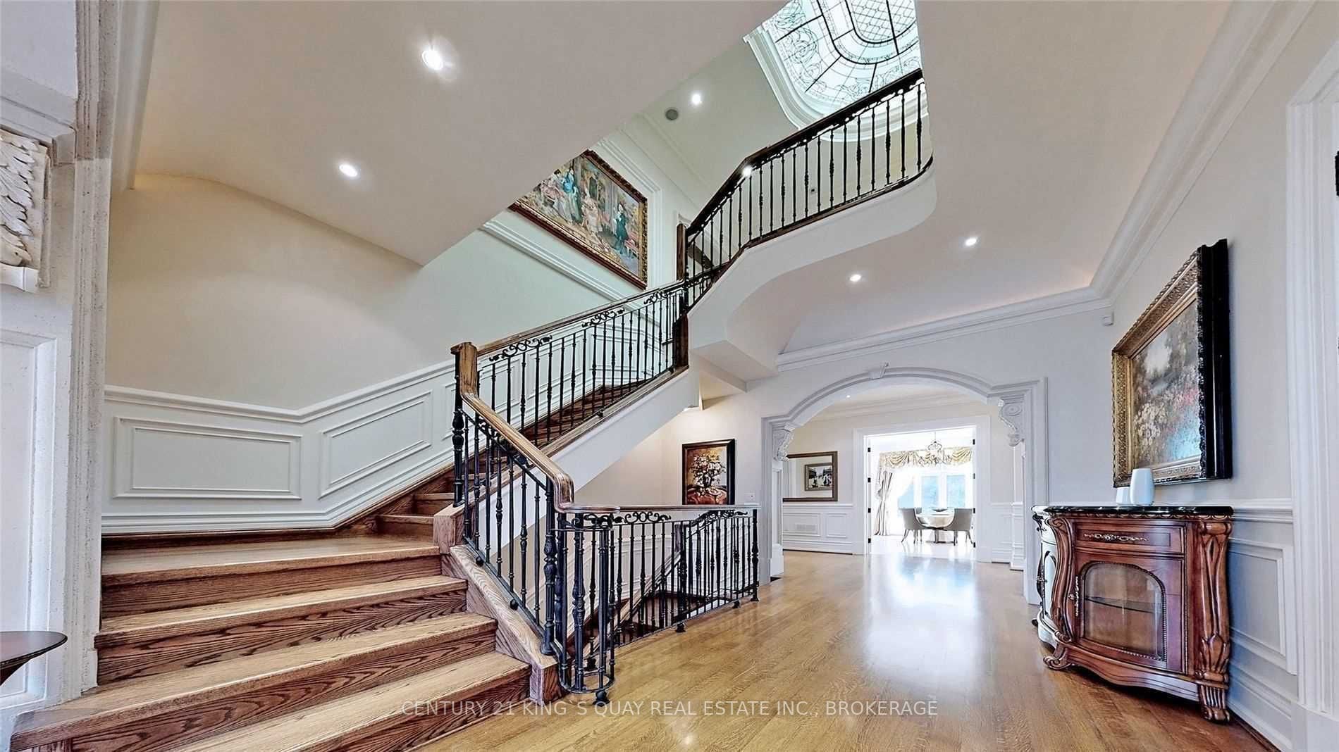 Listing C5886102 - Large Photo # 5