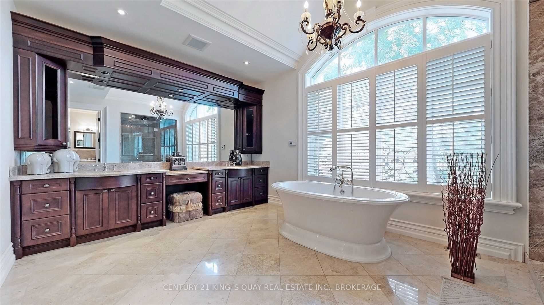 Listing C5886102 - Large Photo # 22
