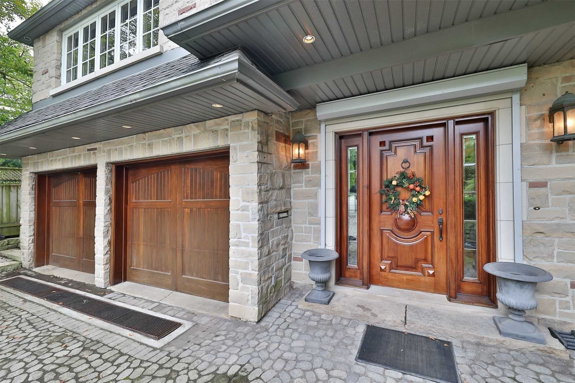19 Forest Glen Cres