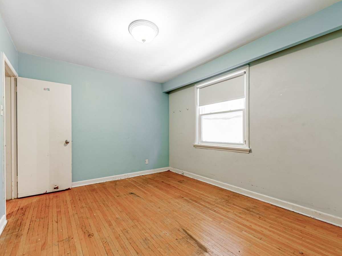 Listing C5887963 - Large Photo # 11