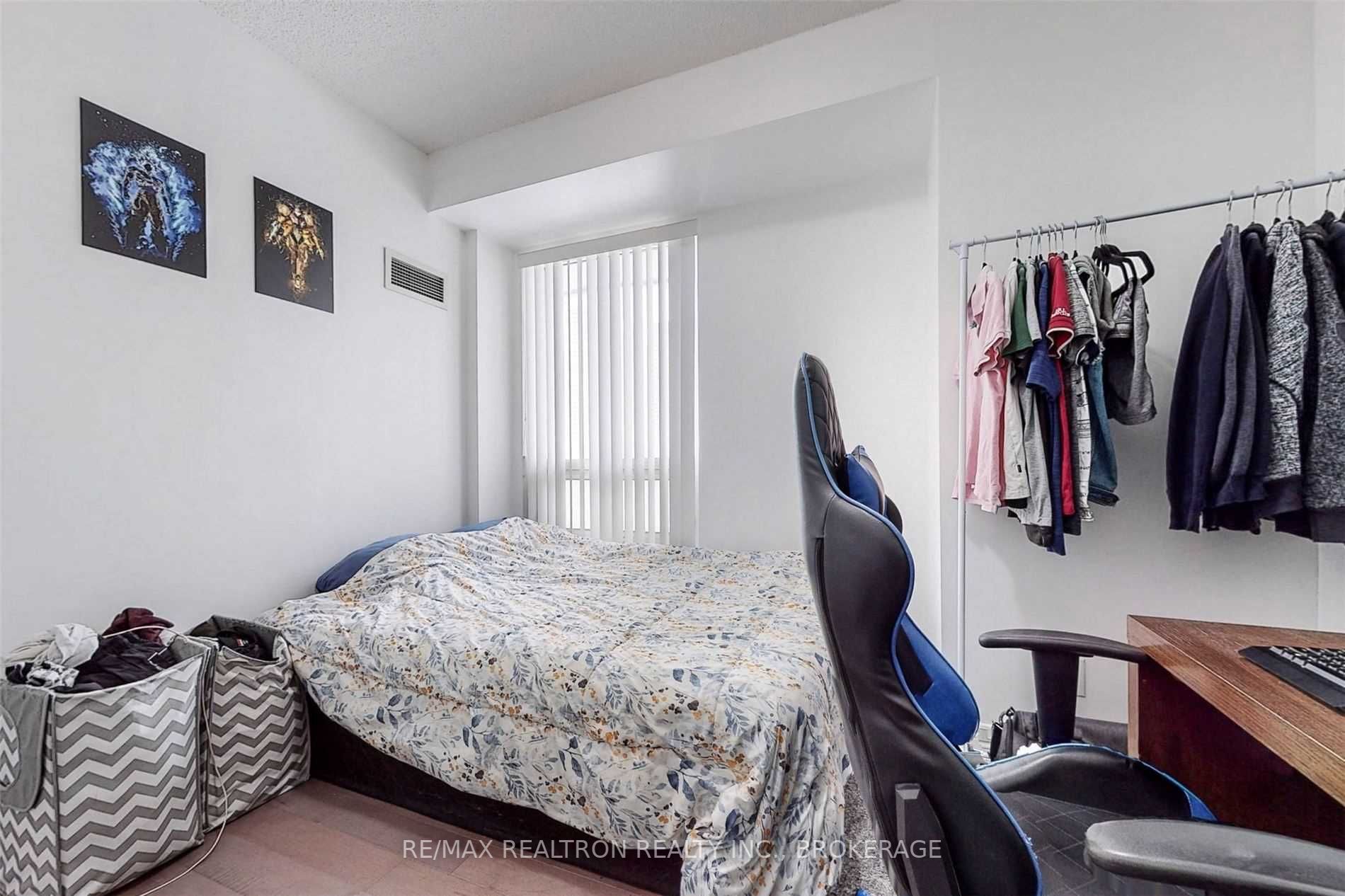 Listing C5888045 - Large Photo # 14