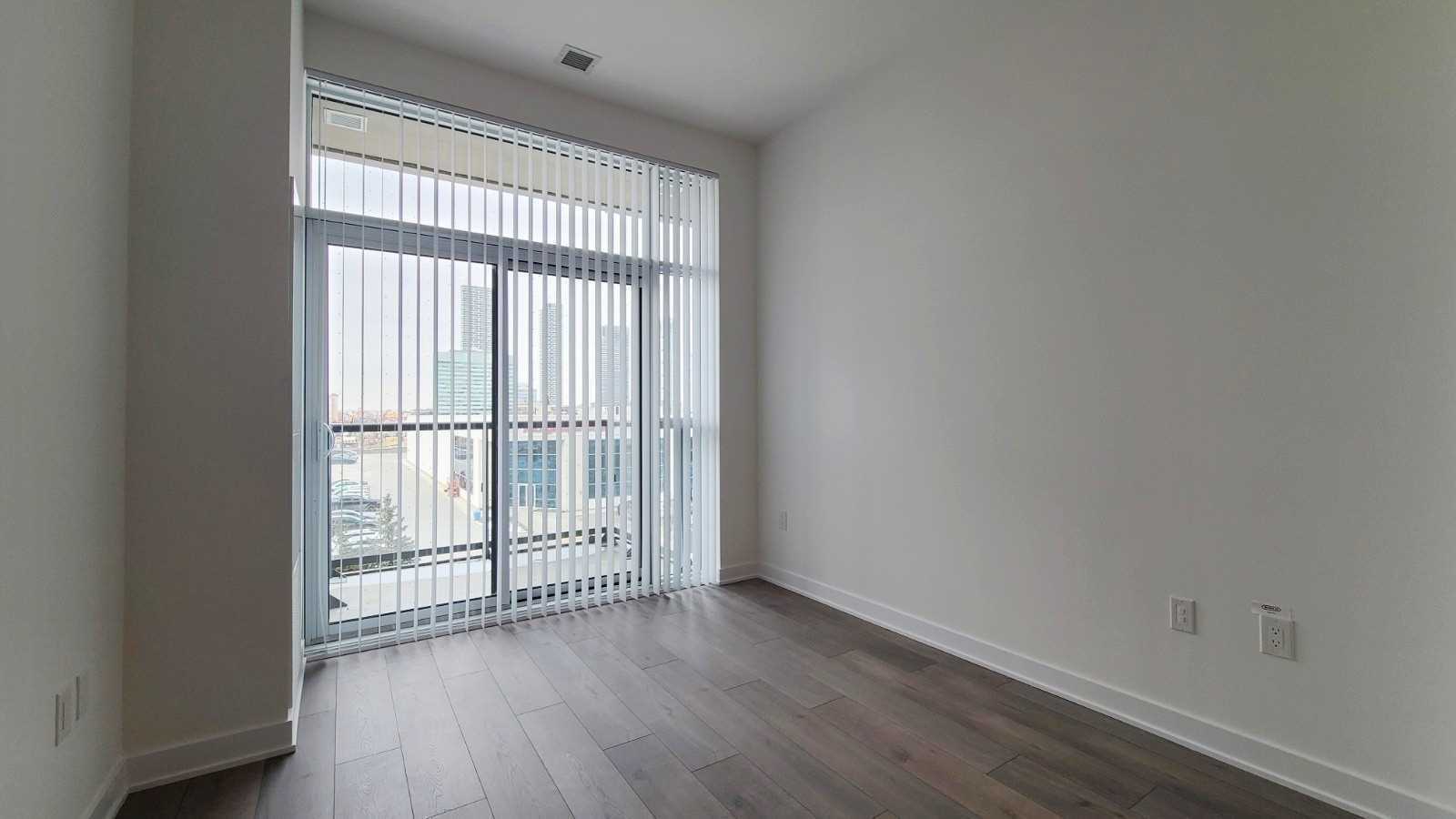 101 Erskine Avenue, #512