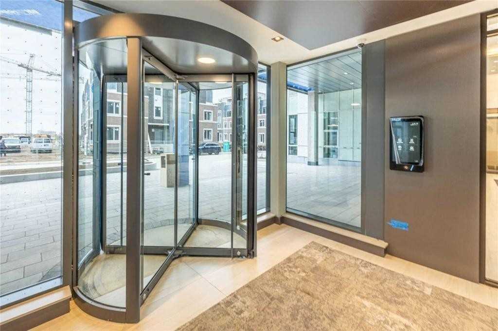 101 Erskine Avenue, #512