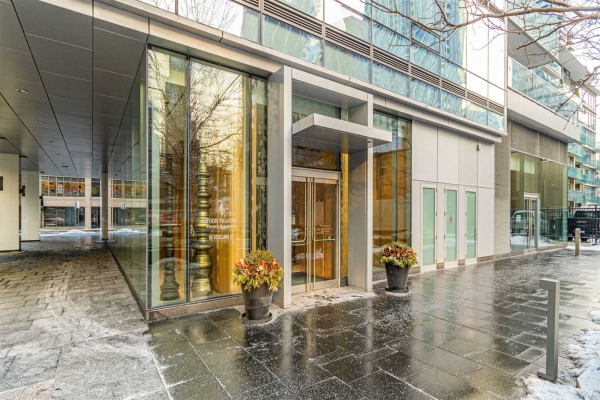 55 Scollard St, Toronto