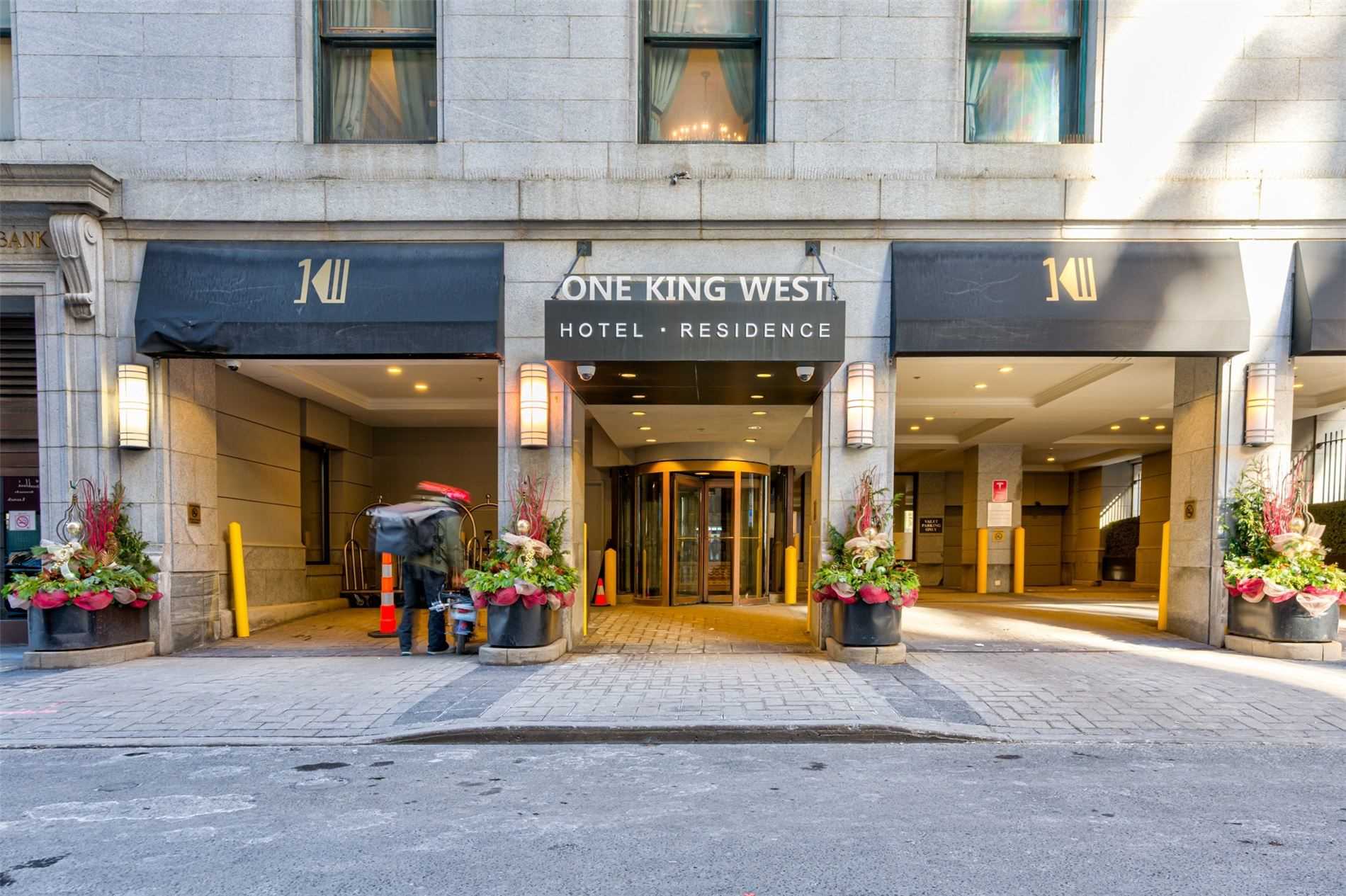 1 King St W, #1706
