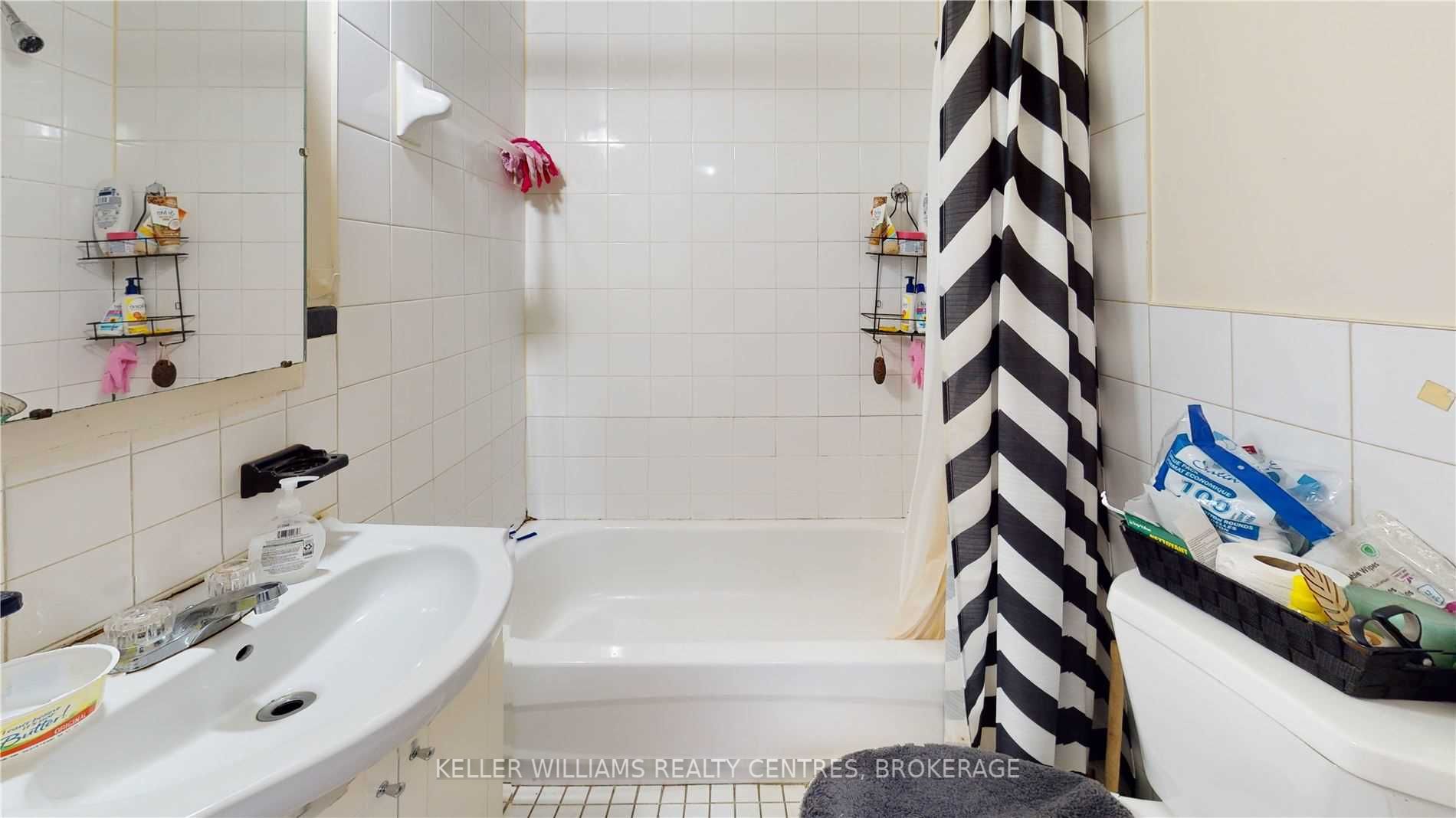 Listing C5890983 - Large Photo # 35