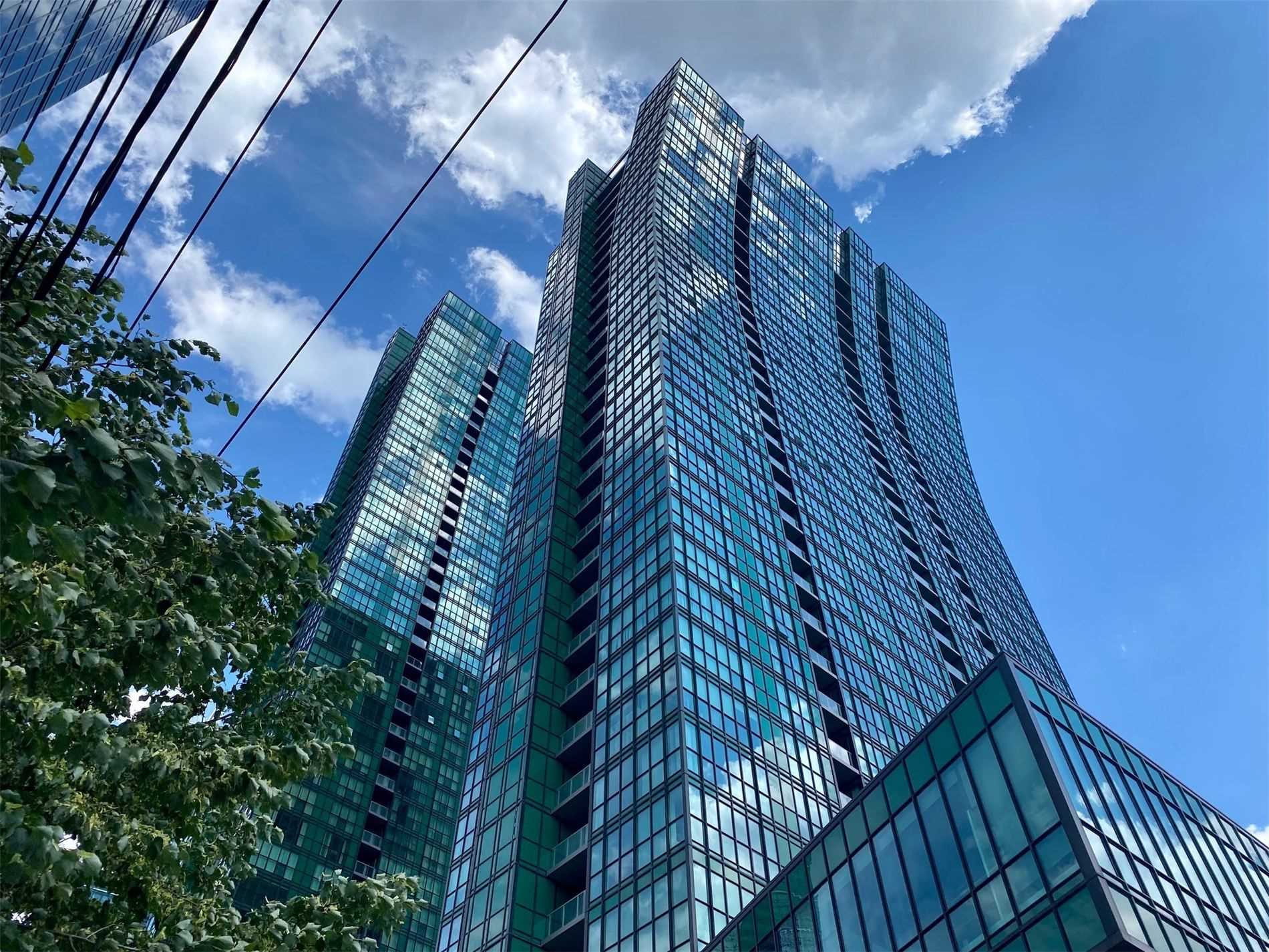 4750 Yonge St, #144