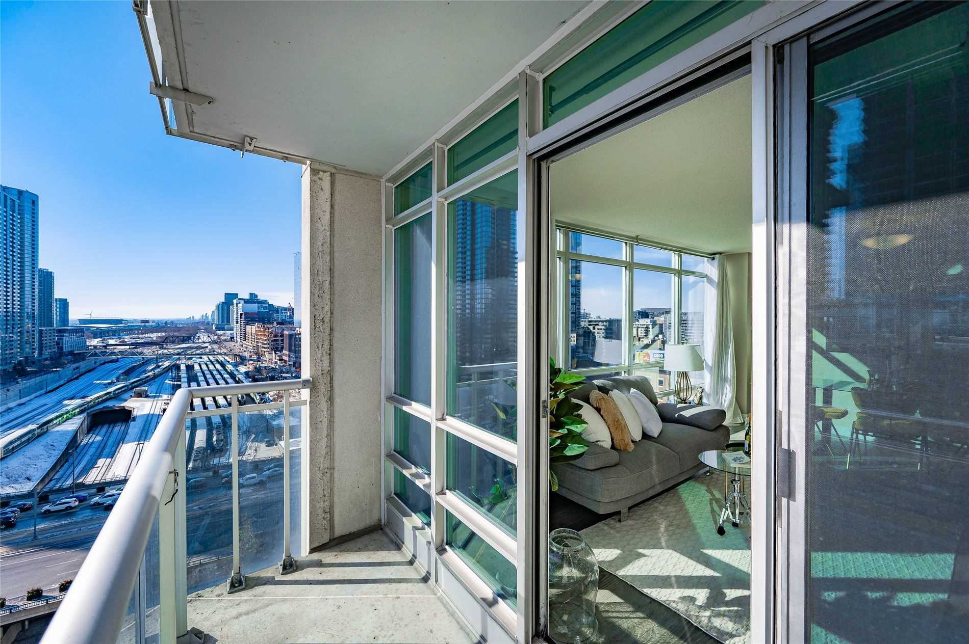 381 Front Street W #1710