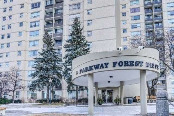 5 Parkway Forest Dr, Toronto