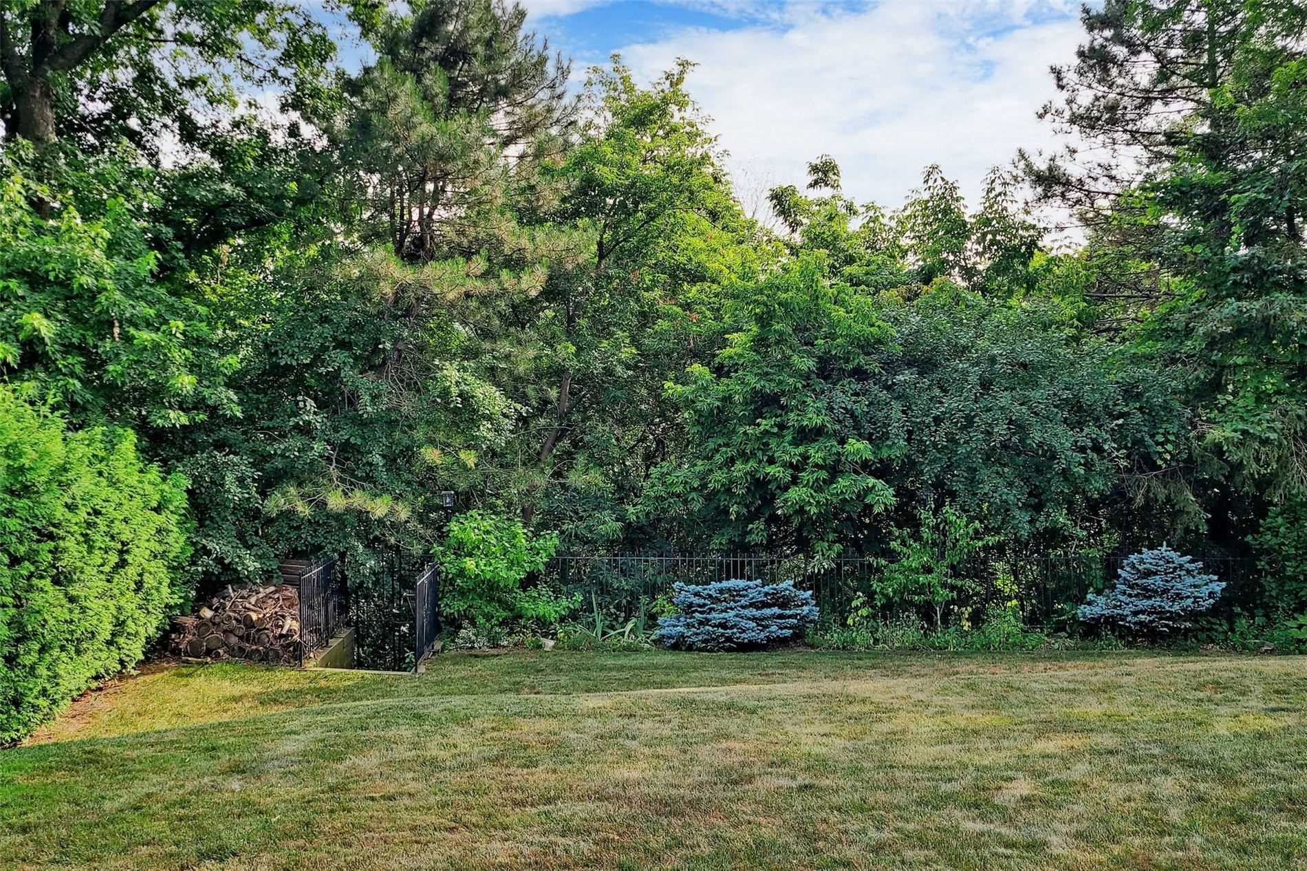 103 Alamosa Drive