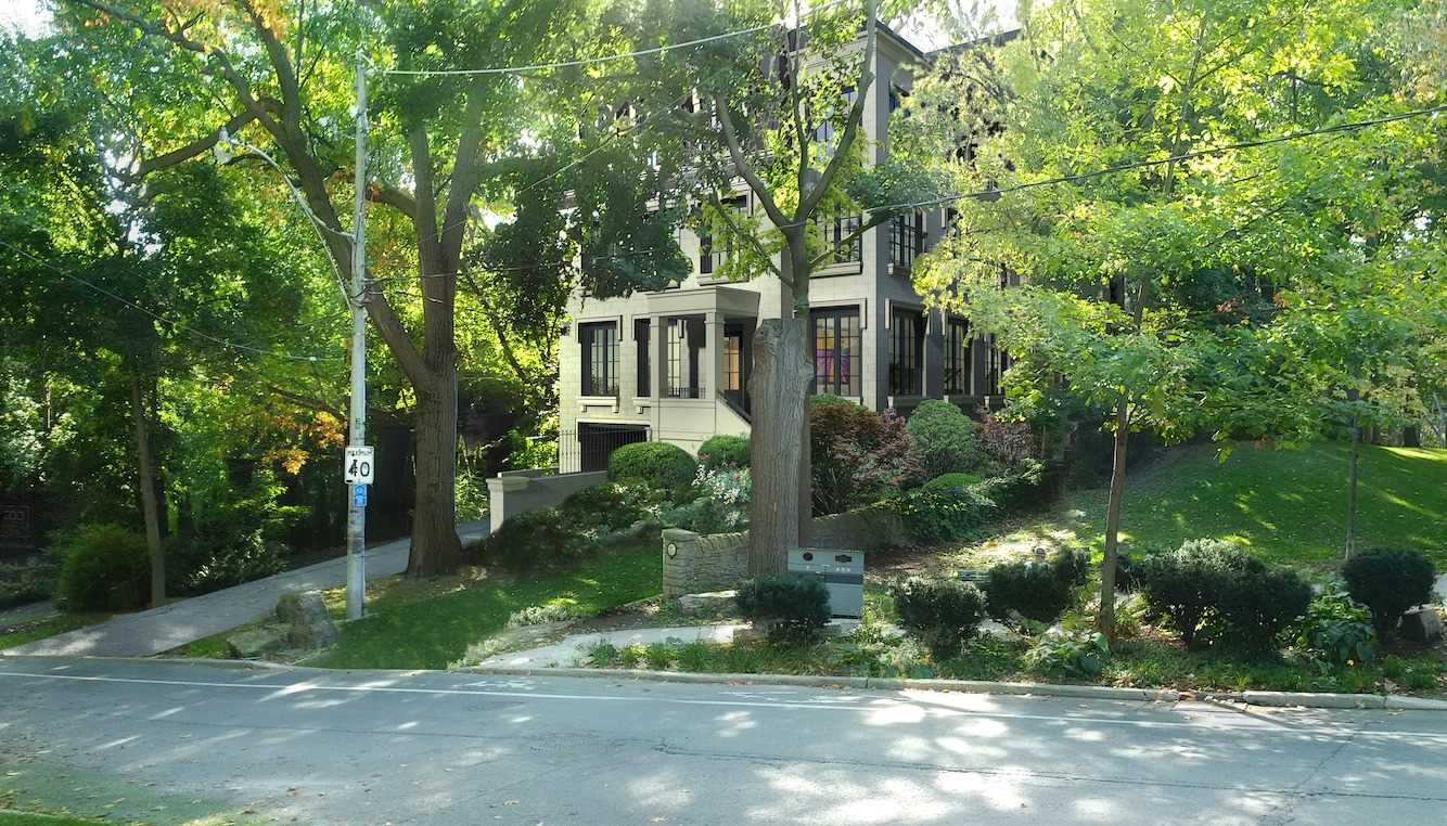 206 Russell Hill Rd
