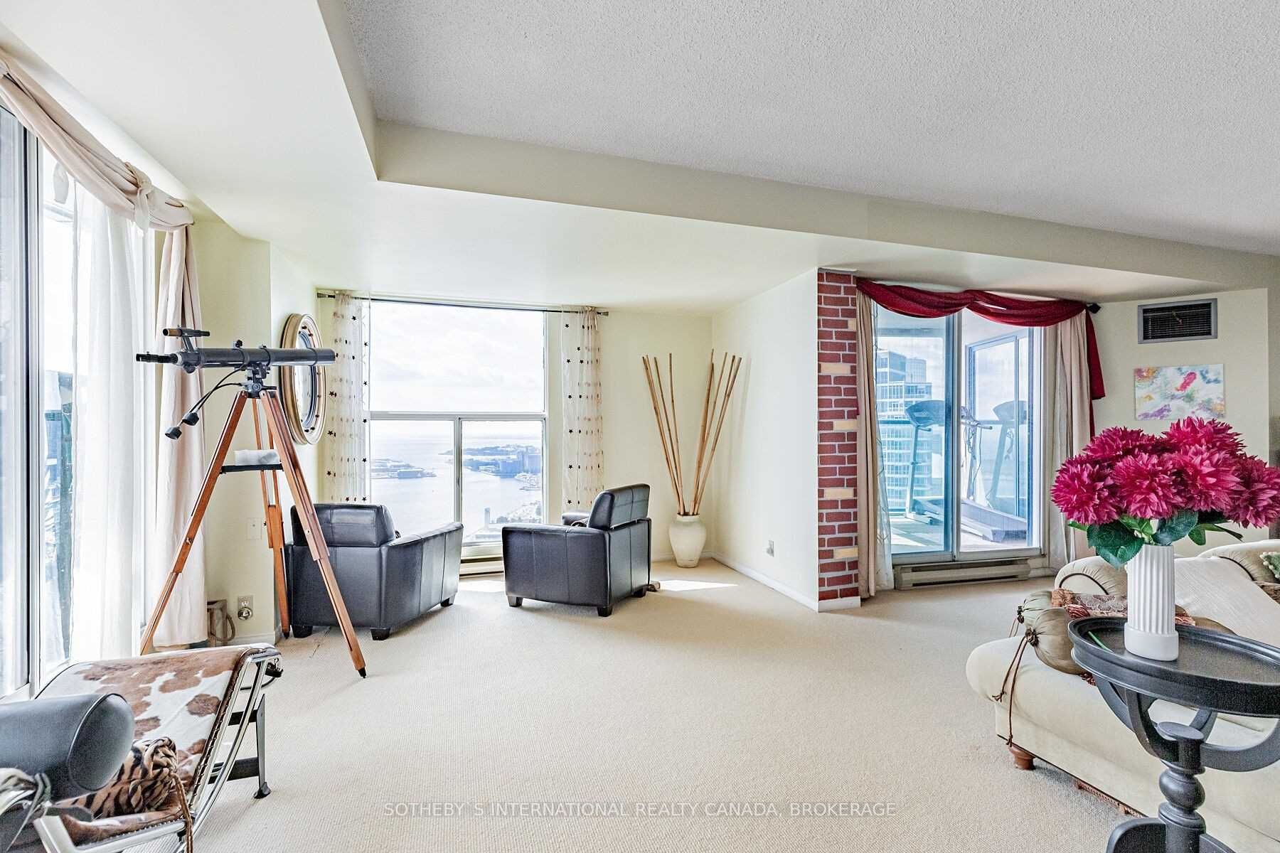 Listing C5896649 - Large Photo # 12