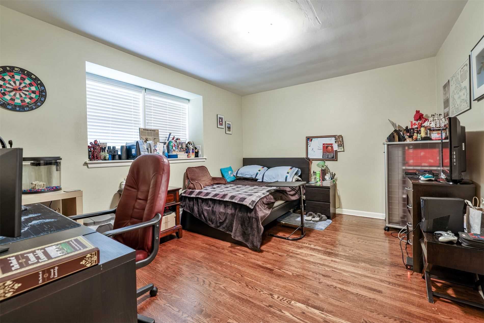 Listing C5896963 - Large Photo # 18