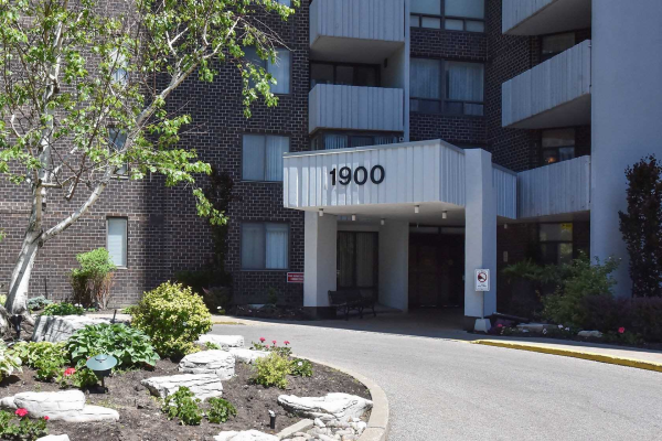 1900 Sheppard Ave E, Toronto