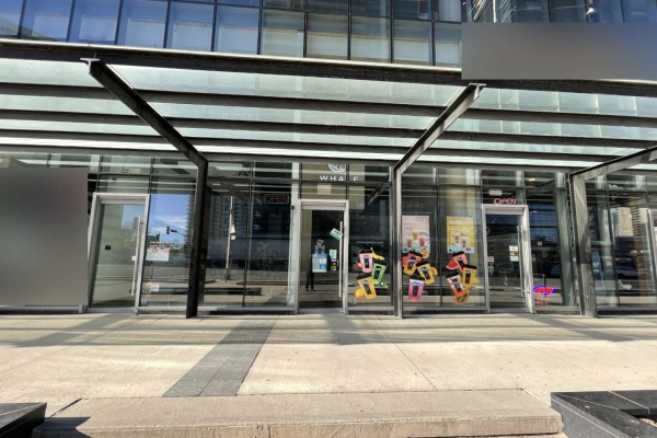 4750 Yonge St, Toronto