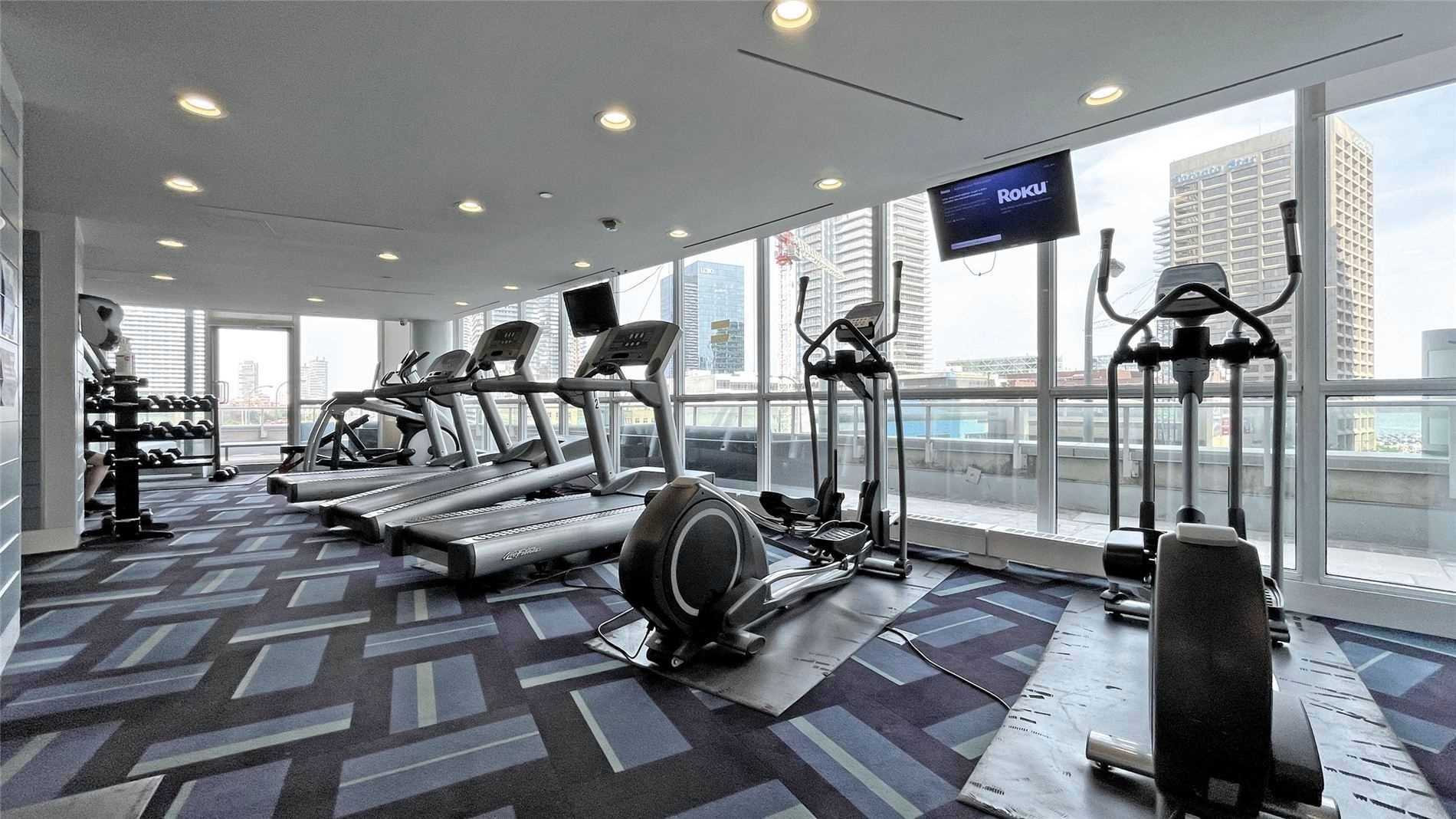 18 Yonge St, #1206