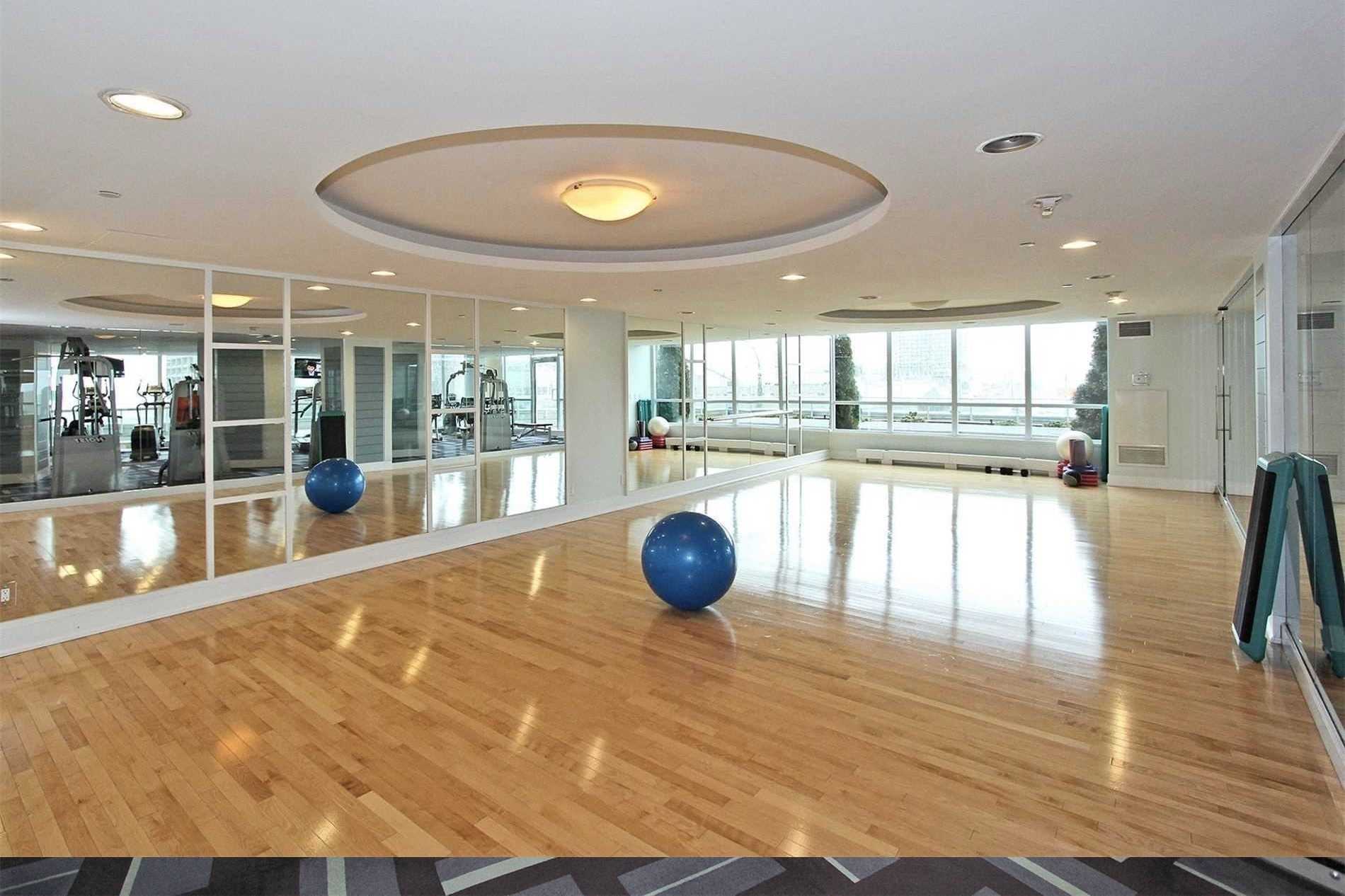 18 Yonge St, #1206