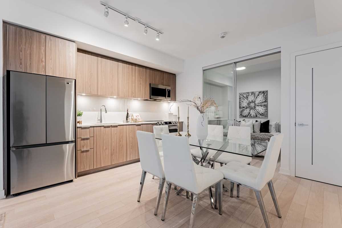 357 King St W, #1409