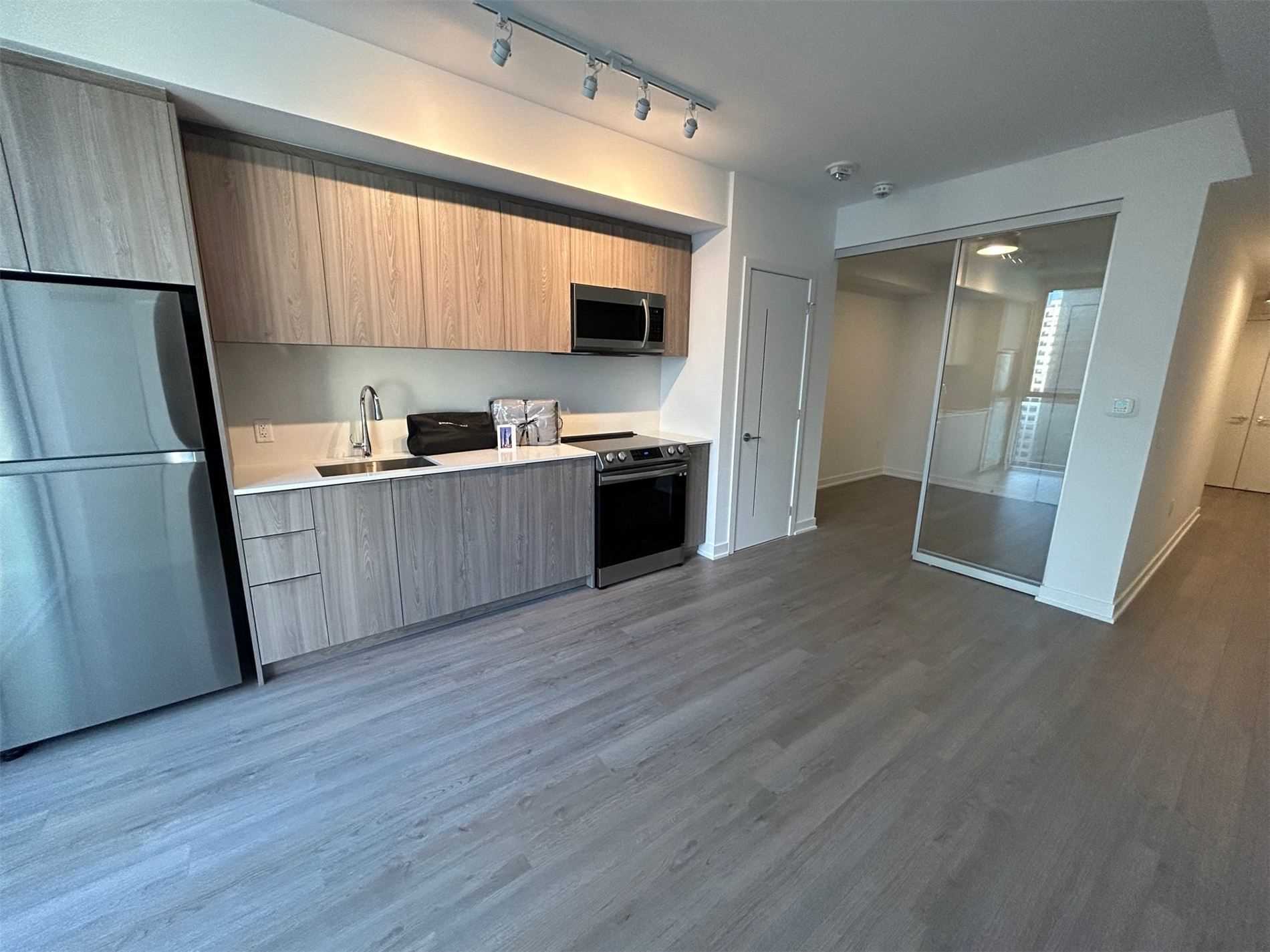 357 King Street W, #2205