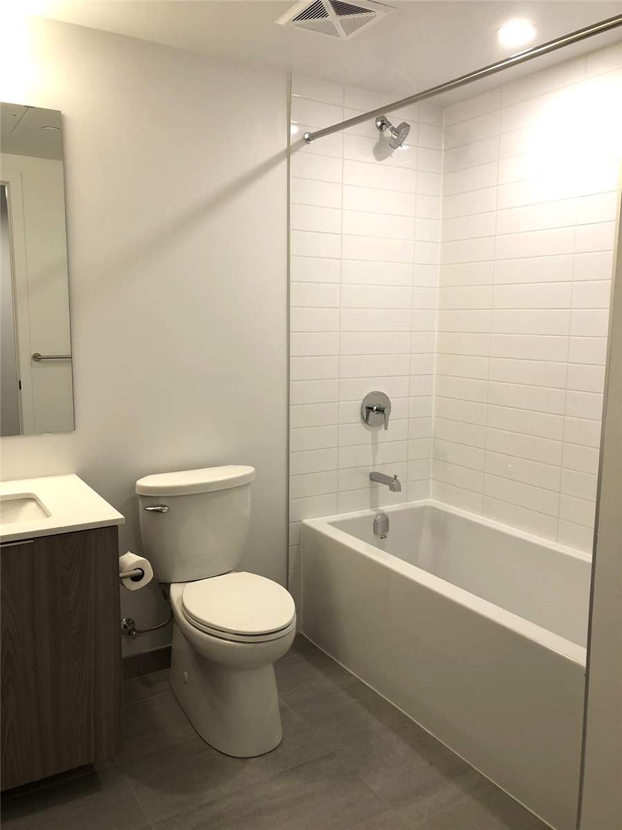357 King Street W, #1009