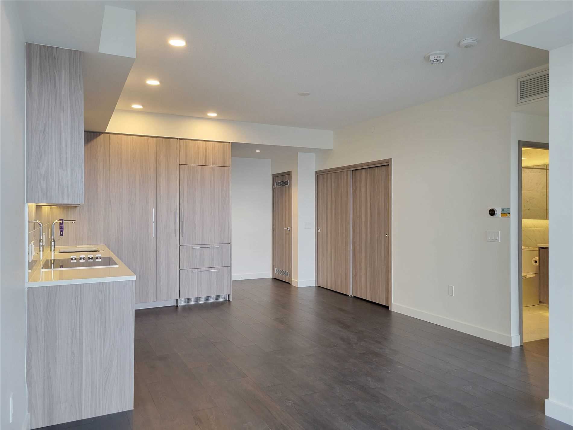 85 Mcmahon Drive, #3707