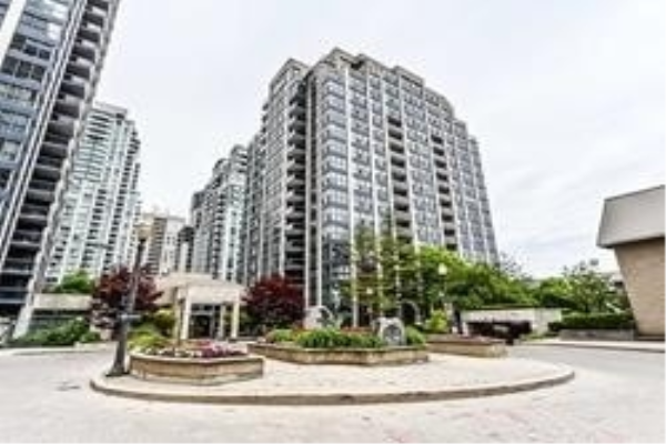 28 Hollywood Ave, Toronto