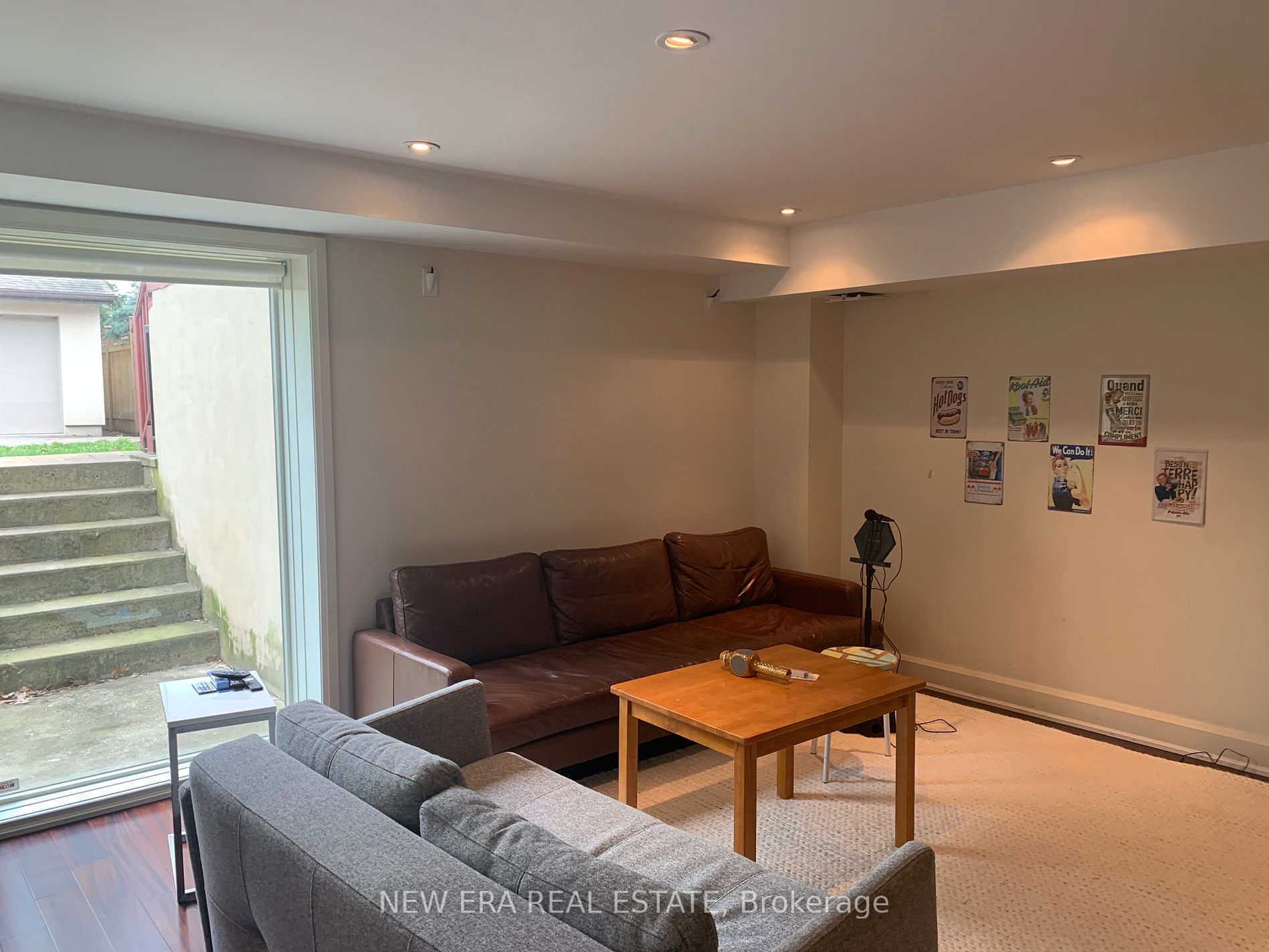 313 Glen Rd