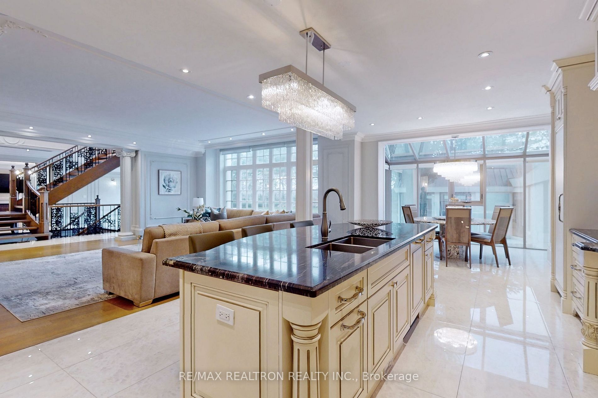 38 Park Lane Circ