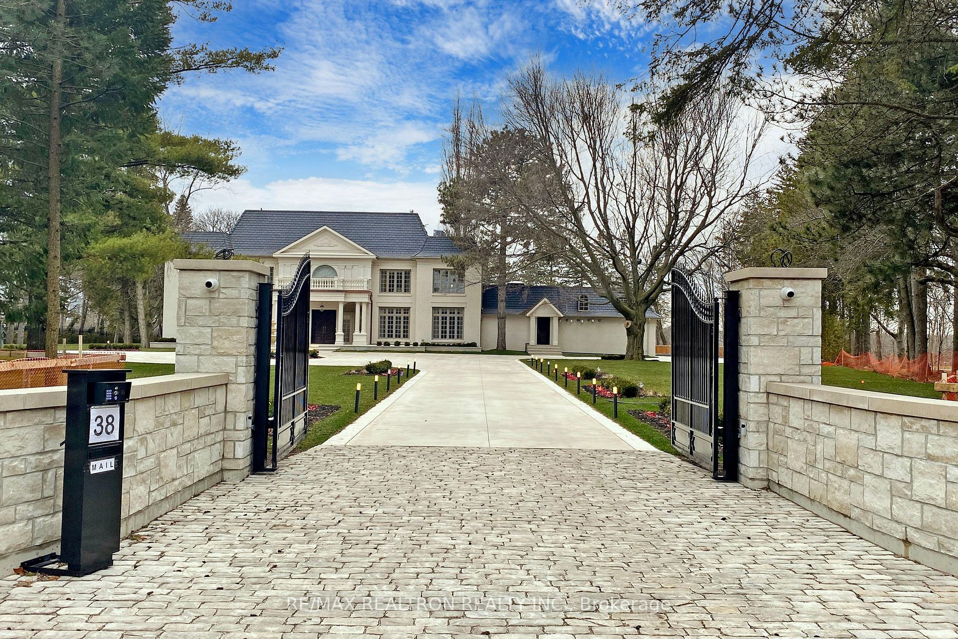 38 Park Lane Circ