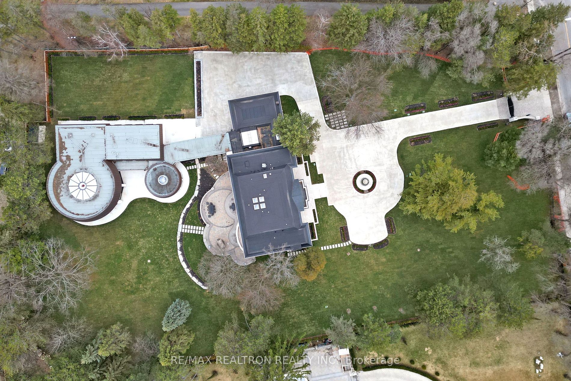 38 Park Lane Circ