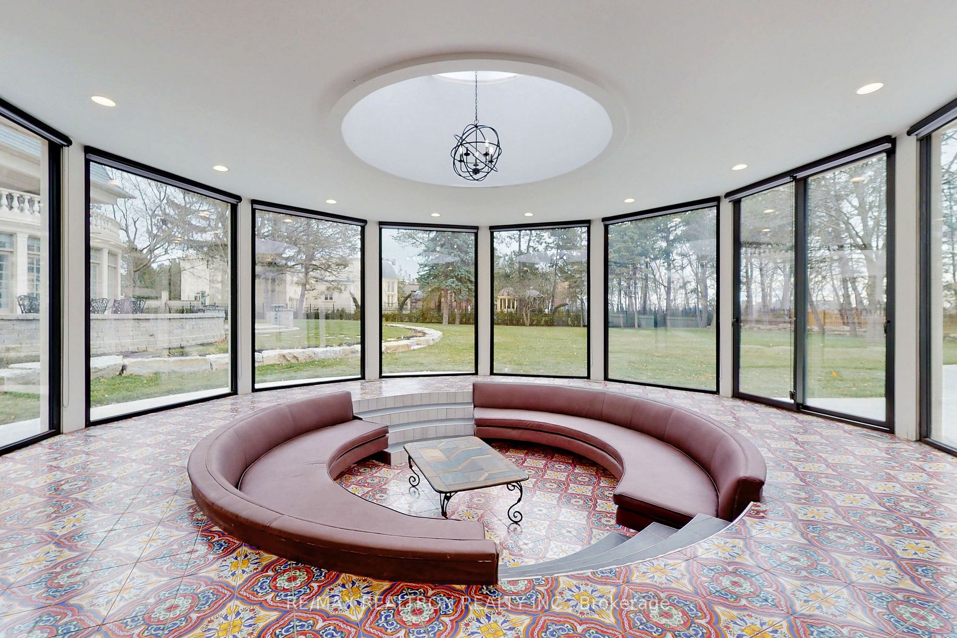 38 Park Lane Circ