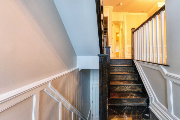 280 Spadina Rd, Toronto