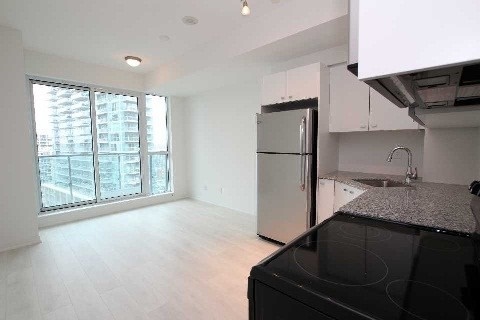 150 East Liberty St, #803