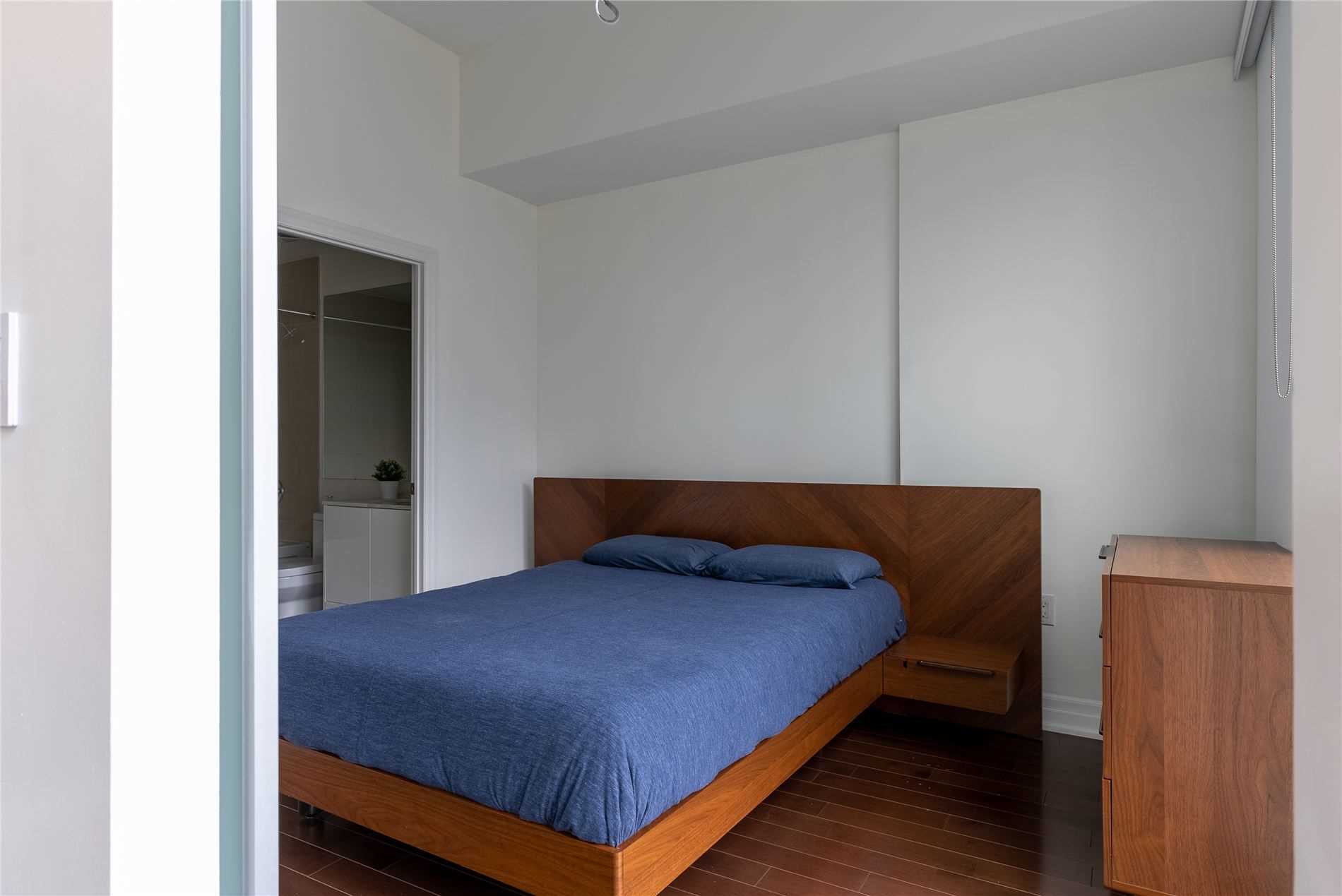 8 The Esplanade, #2811