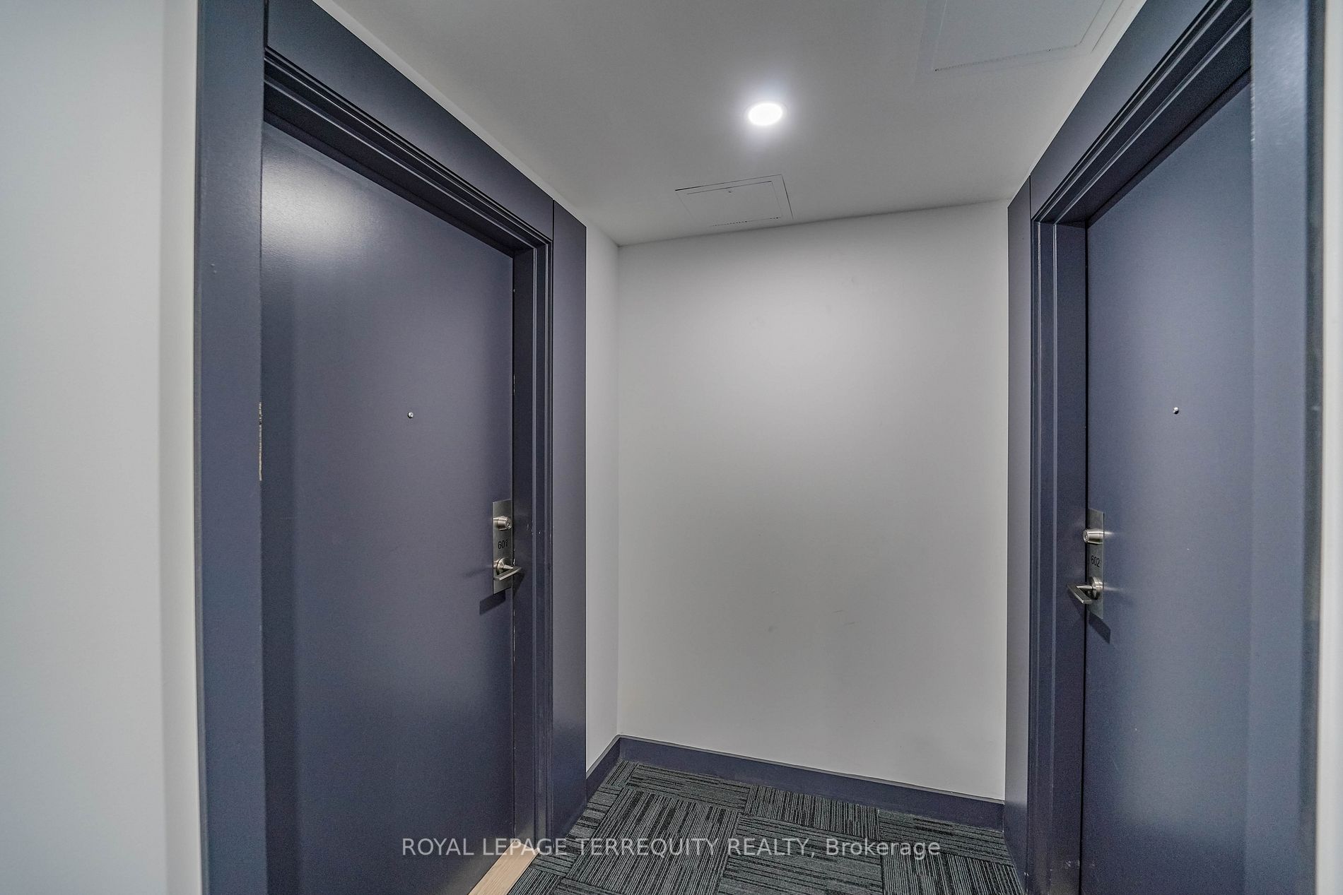 3237 Bayview Ave, #601