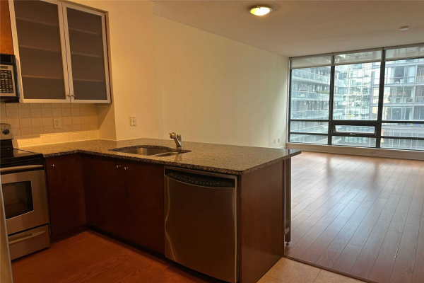 438 King St W, Toronto