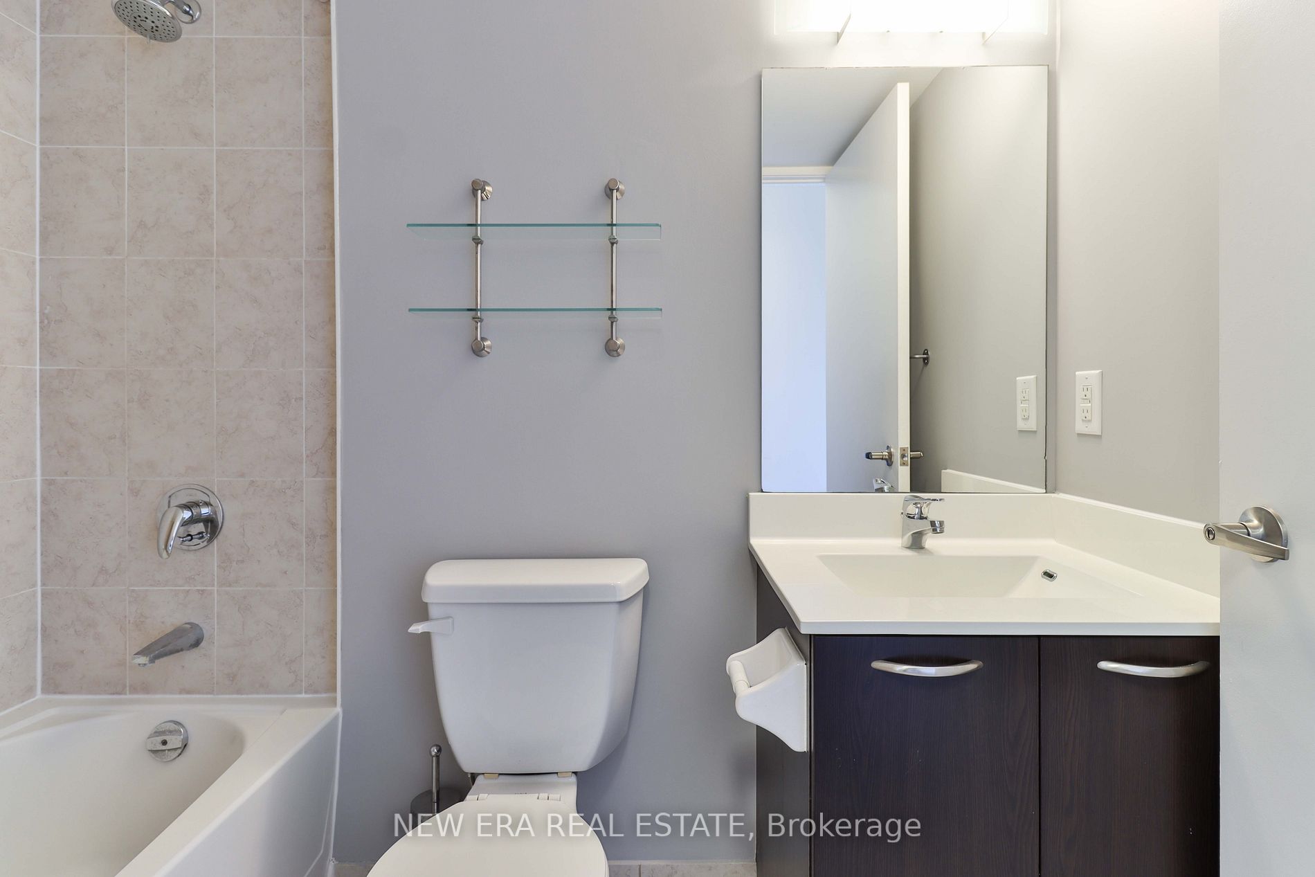 Listing C5908644 - Large Photo # 19