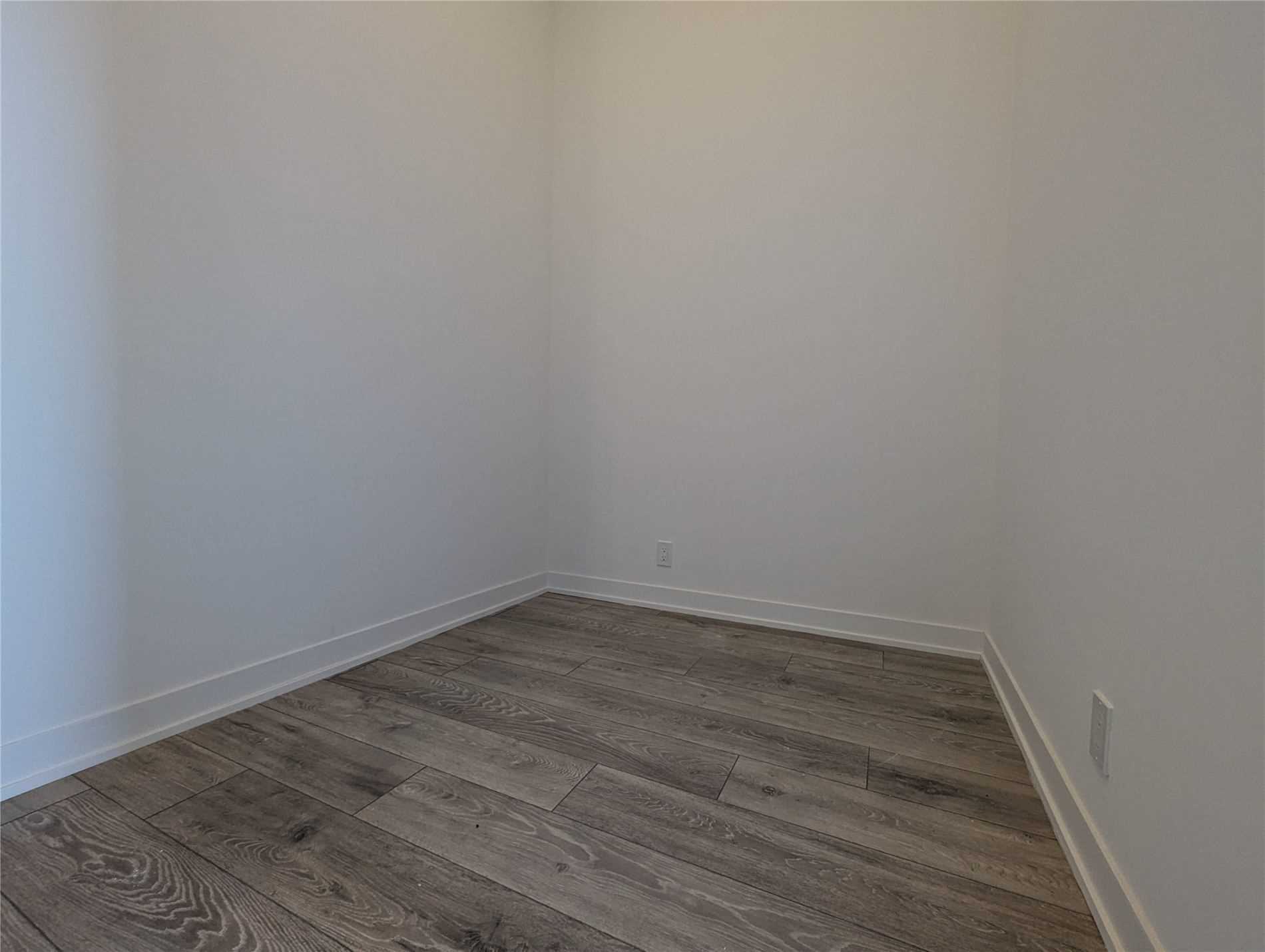 Listing C5909227 - Large Photo # 14