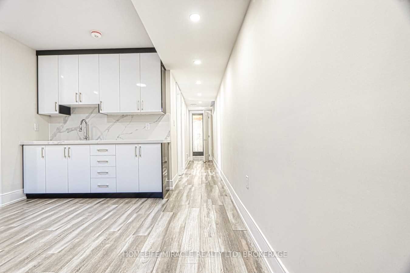 30 Rockvale Ave