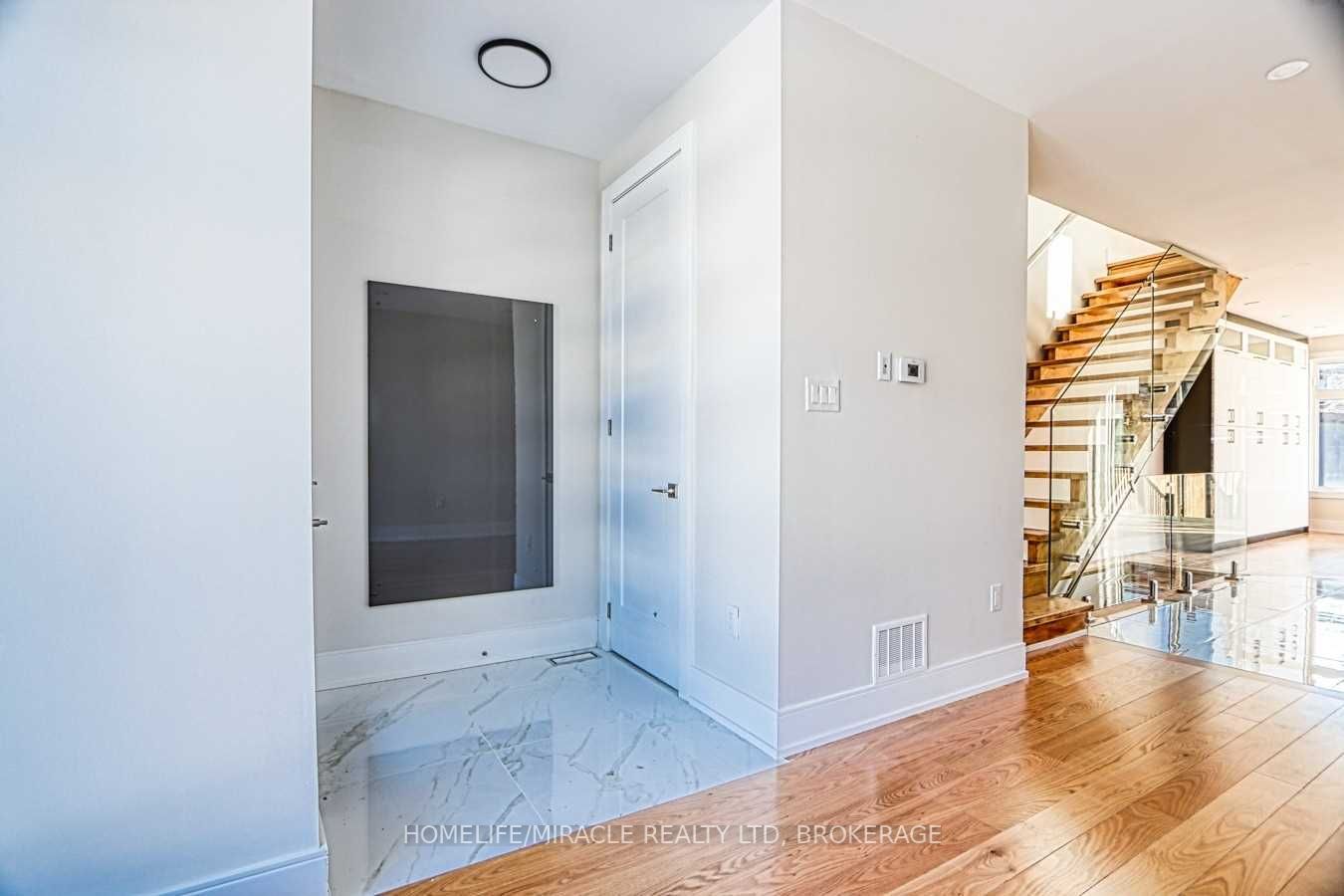 30 Rockvale Ave