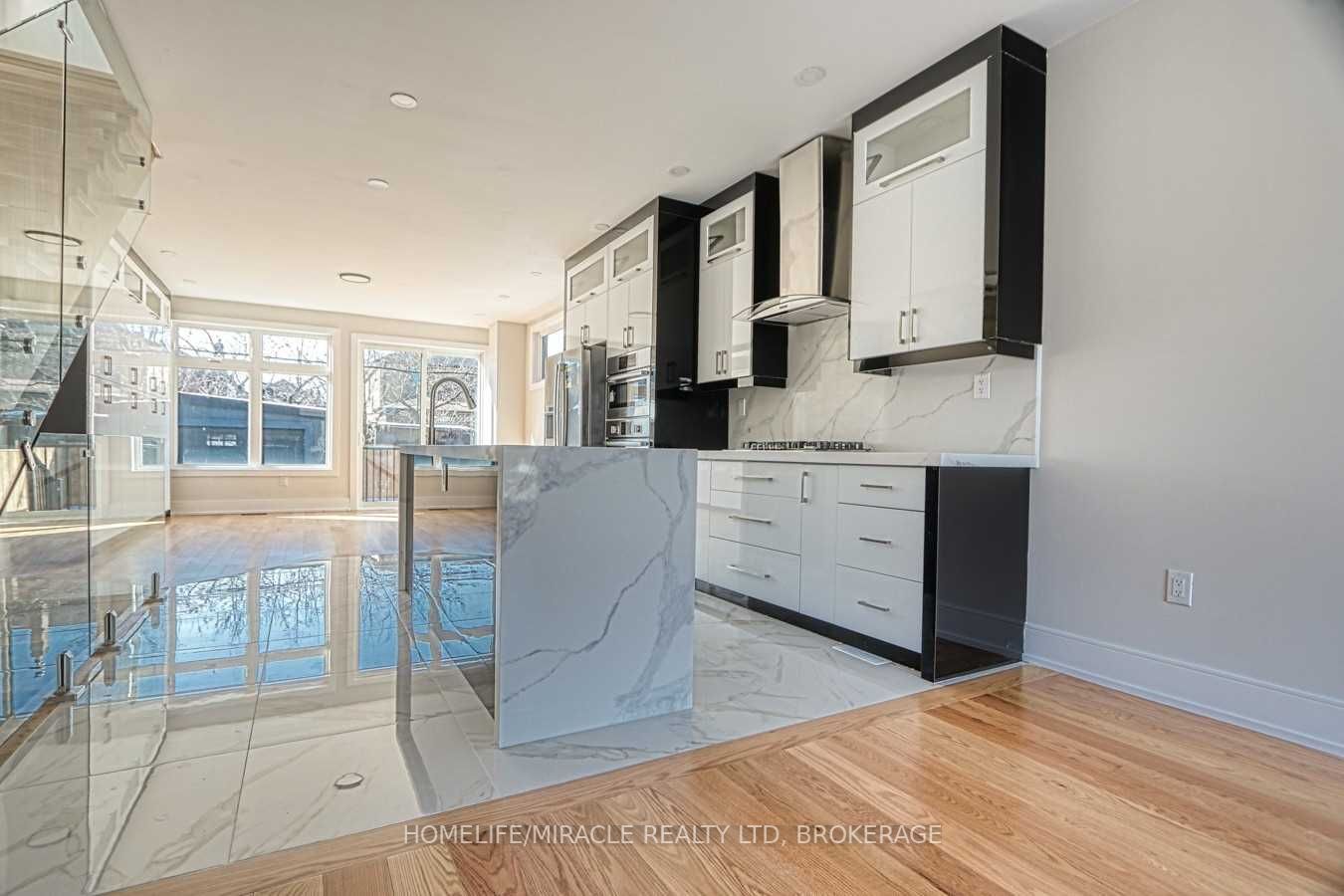 30 Rockvale Ave