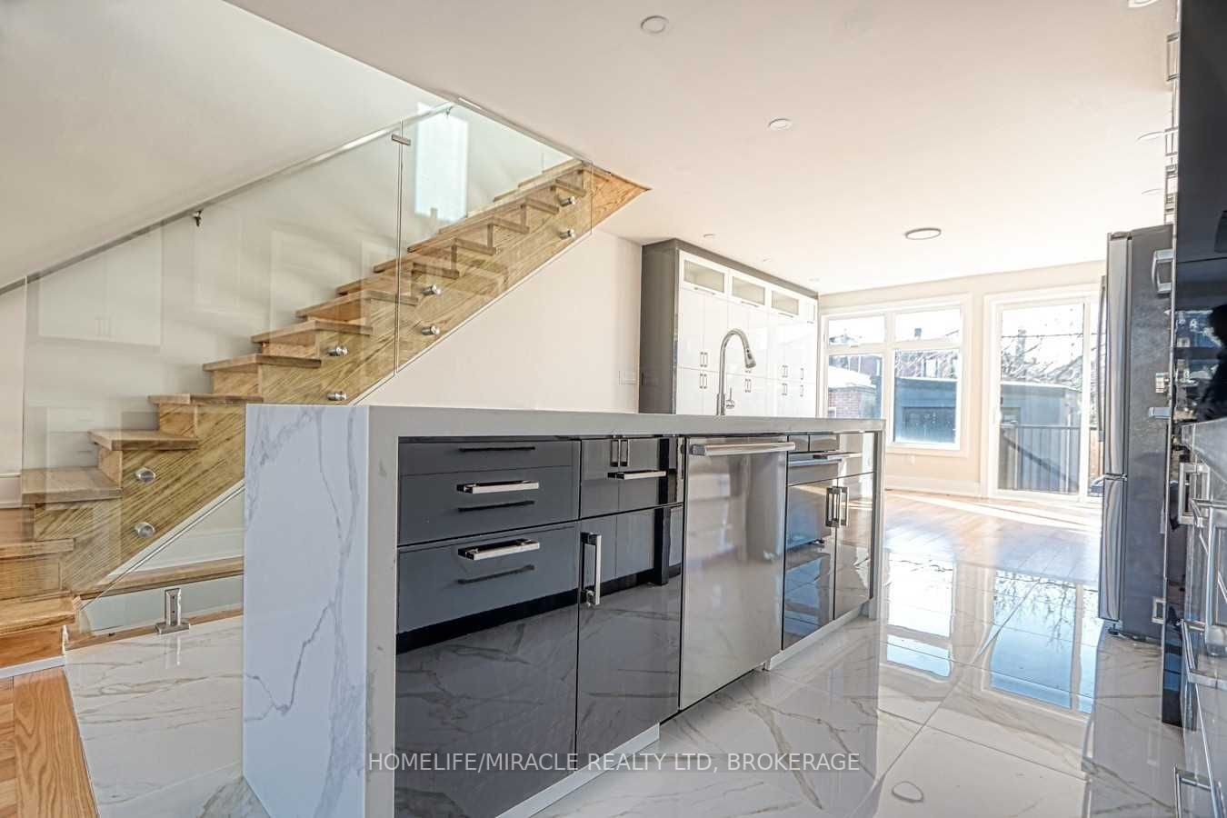30 Rockvale Ave