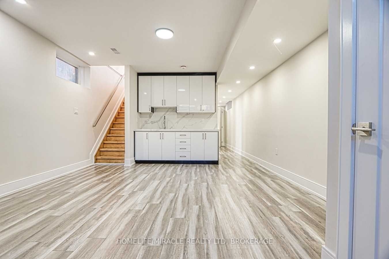 30 Rockvale Ave