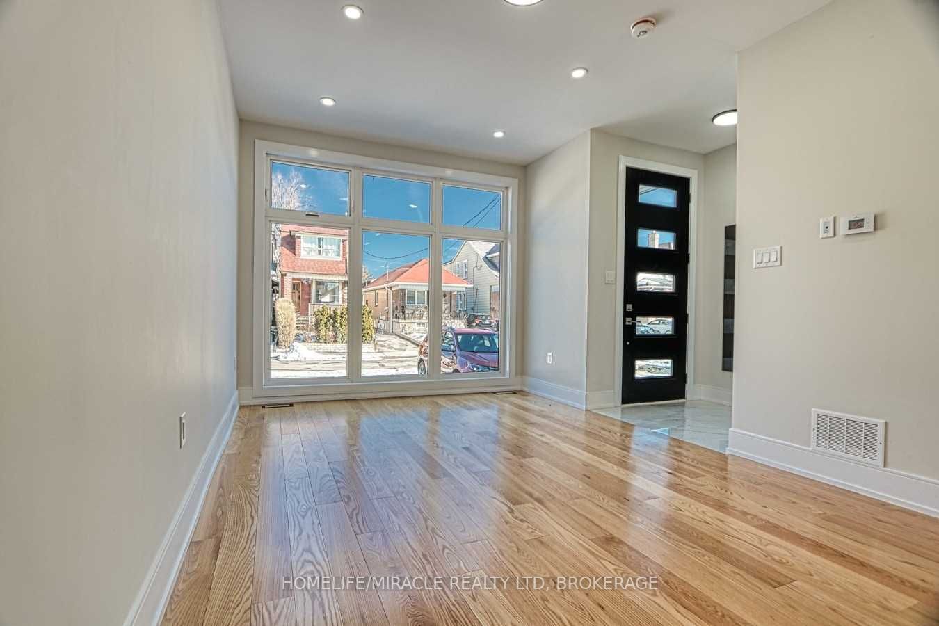 30 Rockvale Ave