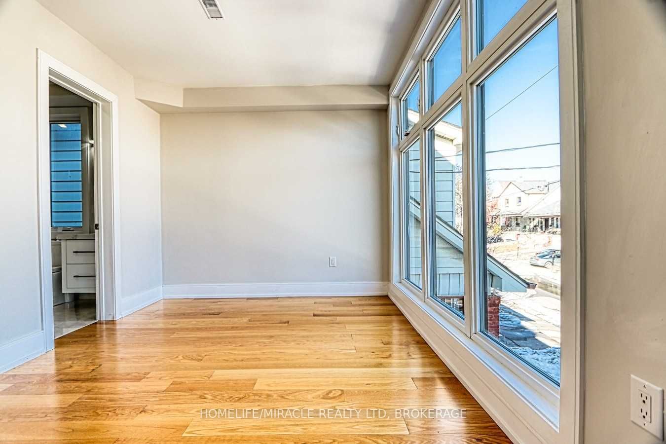 30 Rockvale Ave