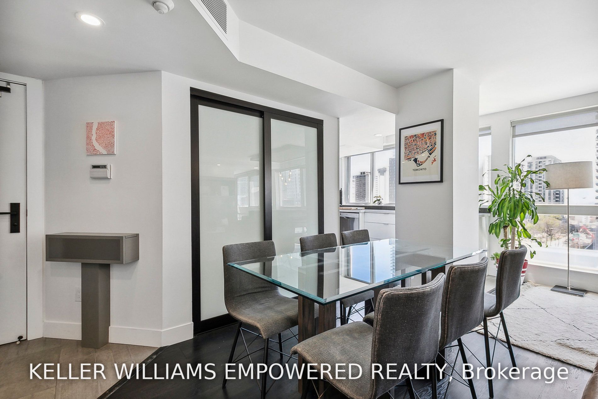 7 Broadway Ave, #701