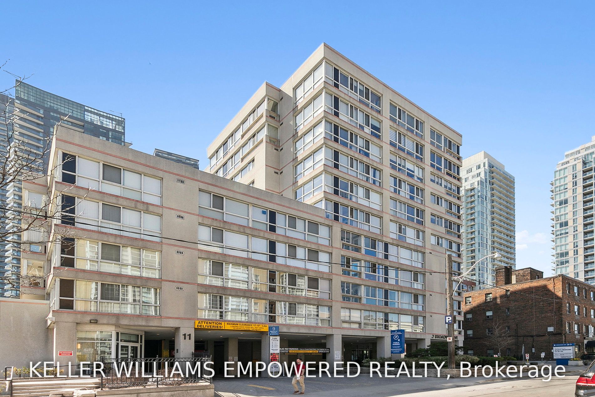 7 Broadway Ave, #701