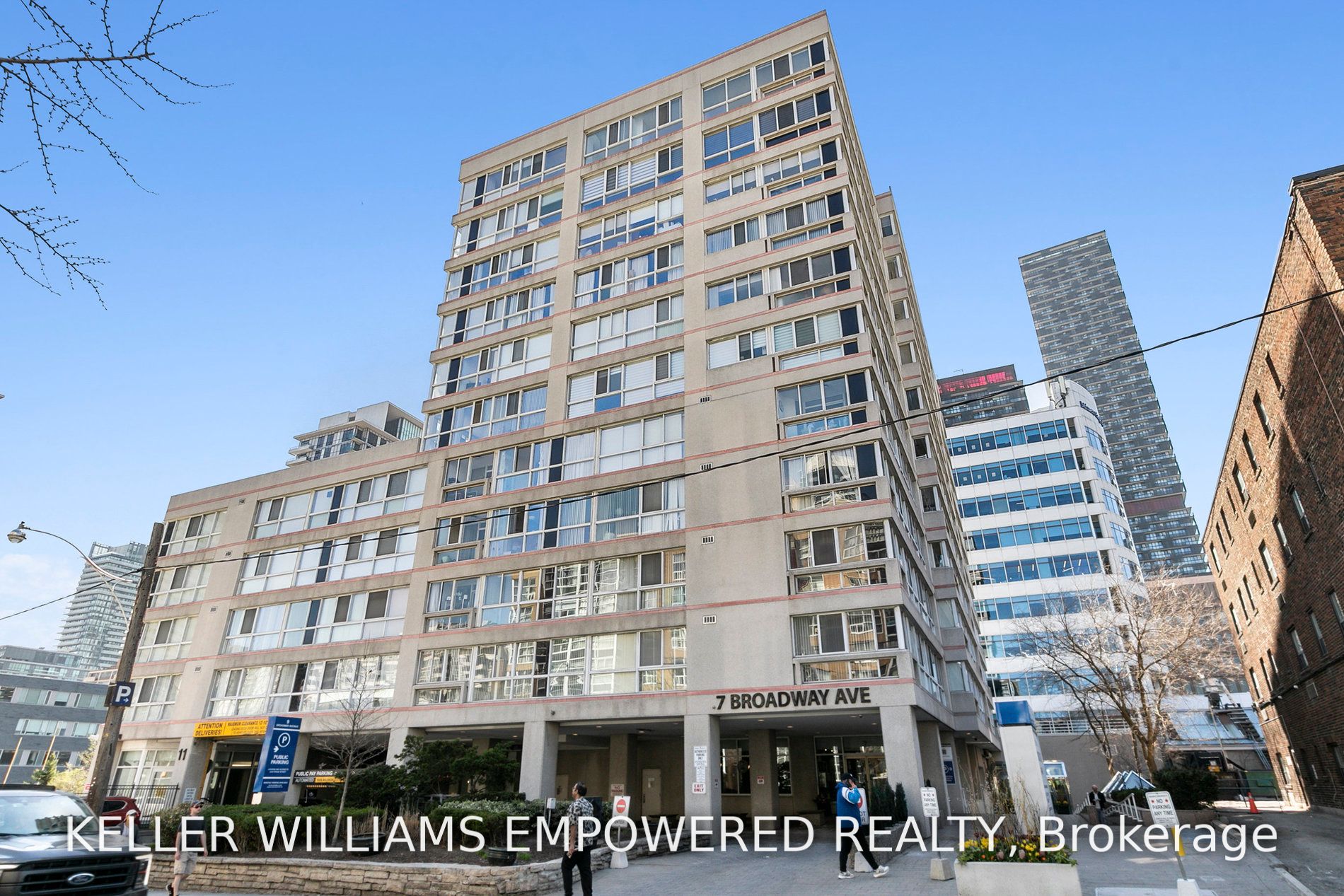 7 Broadway Ave, #701