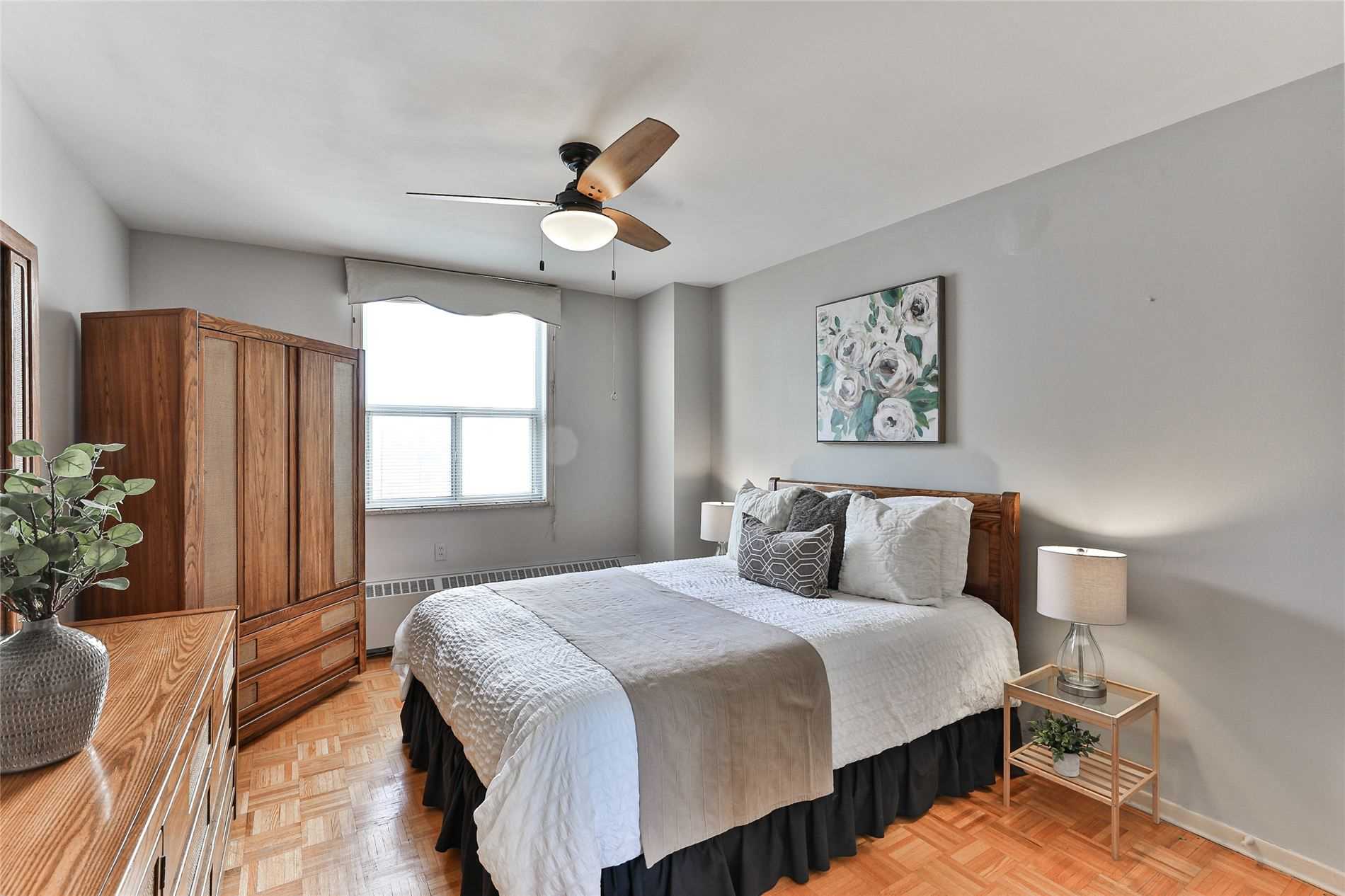20 Forest Manor Rd, #1008