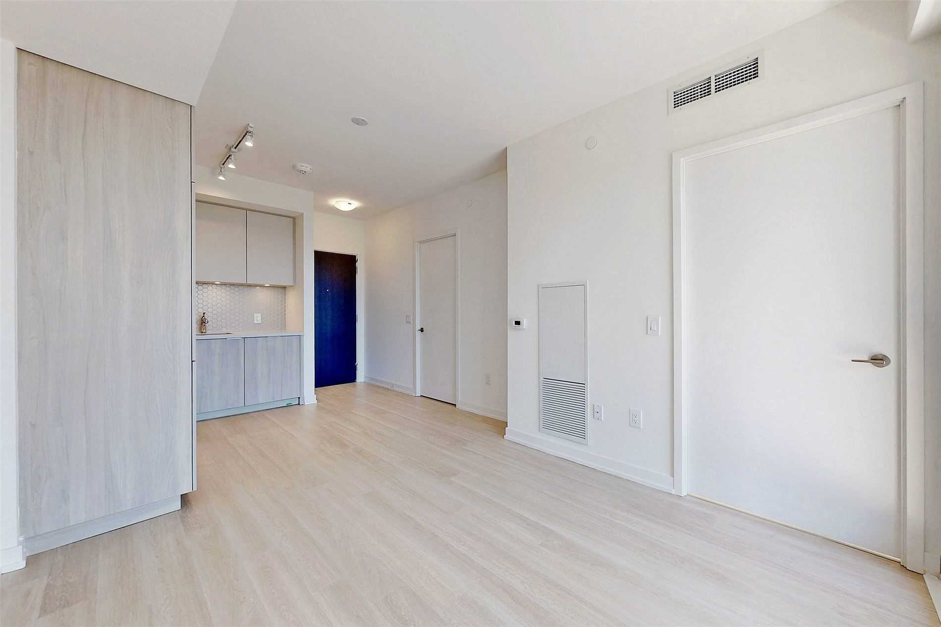158 Front Street E #816